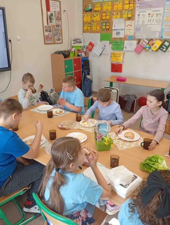 Messenger_creation_4452541305070332