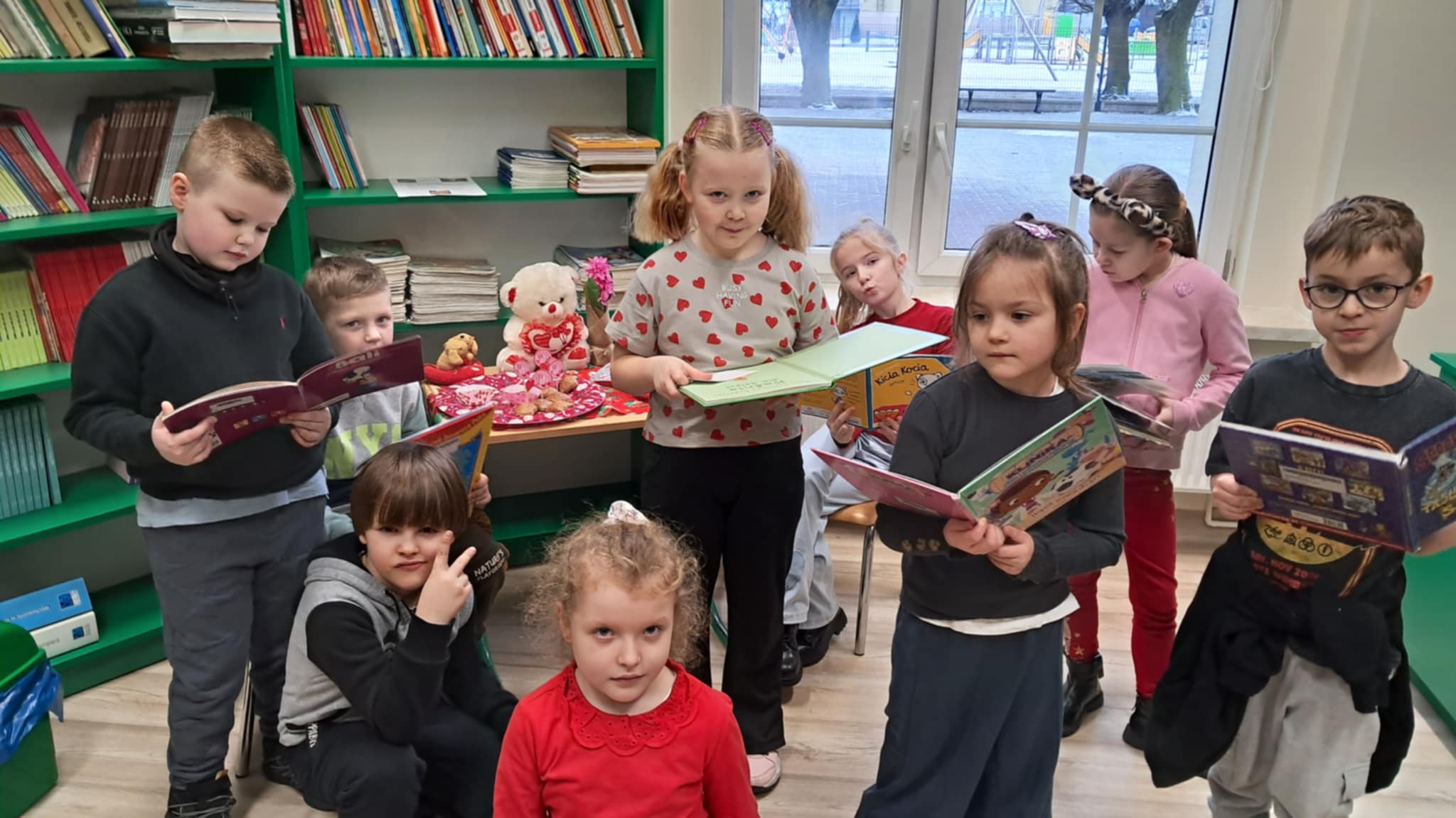 Walentynki w szkolnej bibliotece