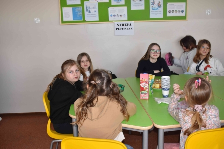 Dzień Kobiet w świetlicy szkolnej – 9 marca 